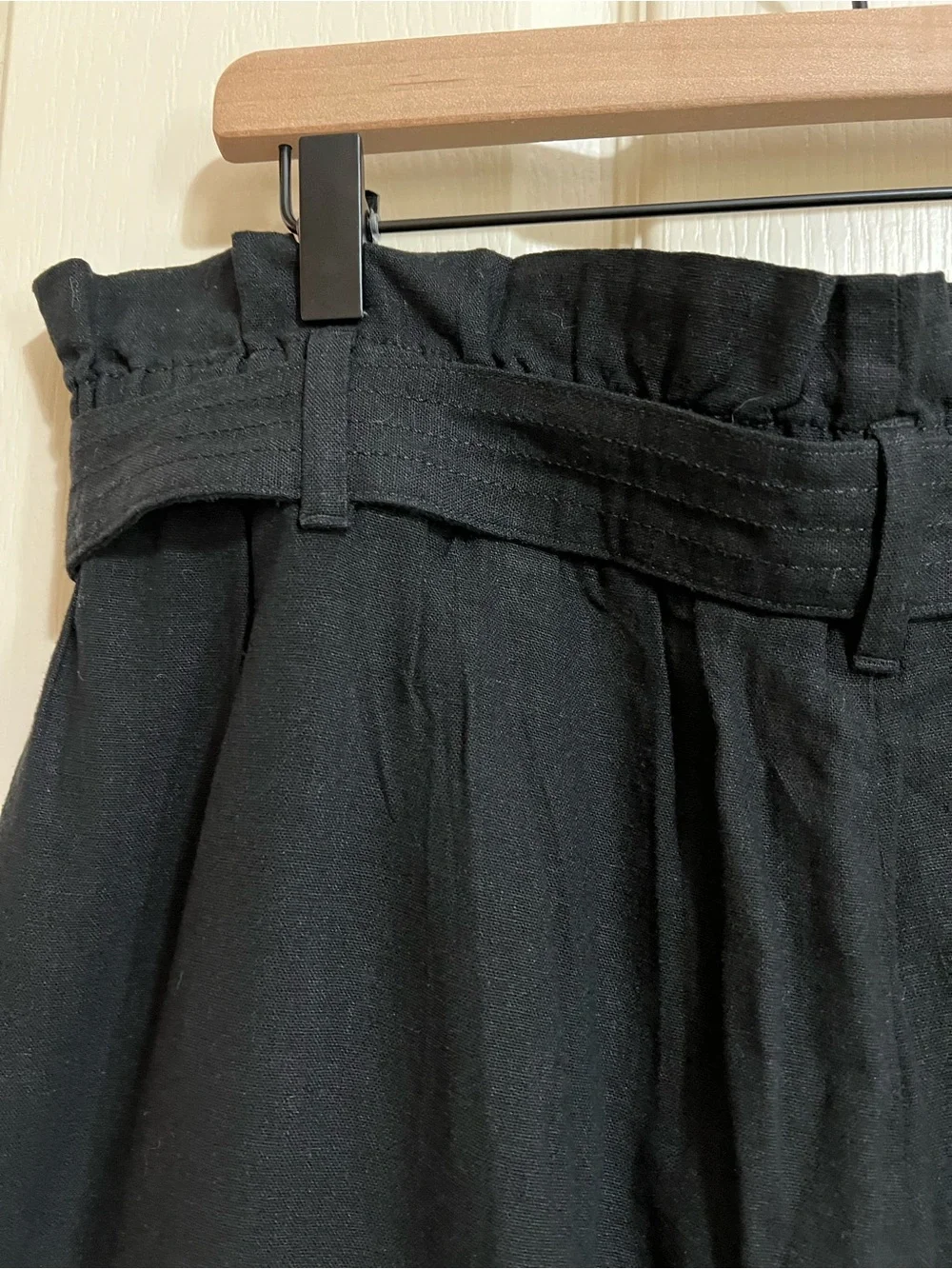 Banana Republic Black Linen Wide-Leg Paperbag Pants.